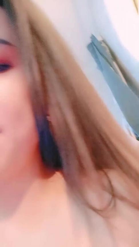 有韵味的风骚爆乳少妇 预览截图 3