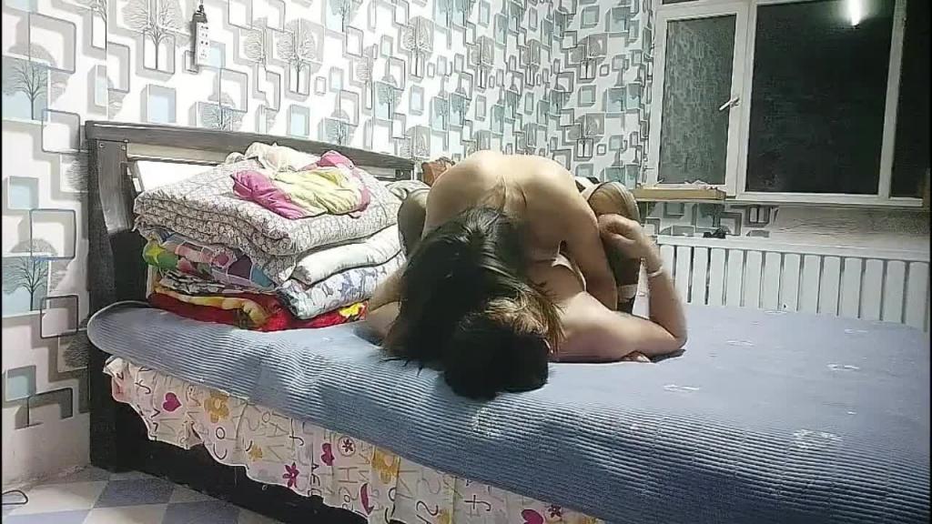 淫荡乱伦骚货小姨 开档黑丝勐扣穴 预览截图 10