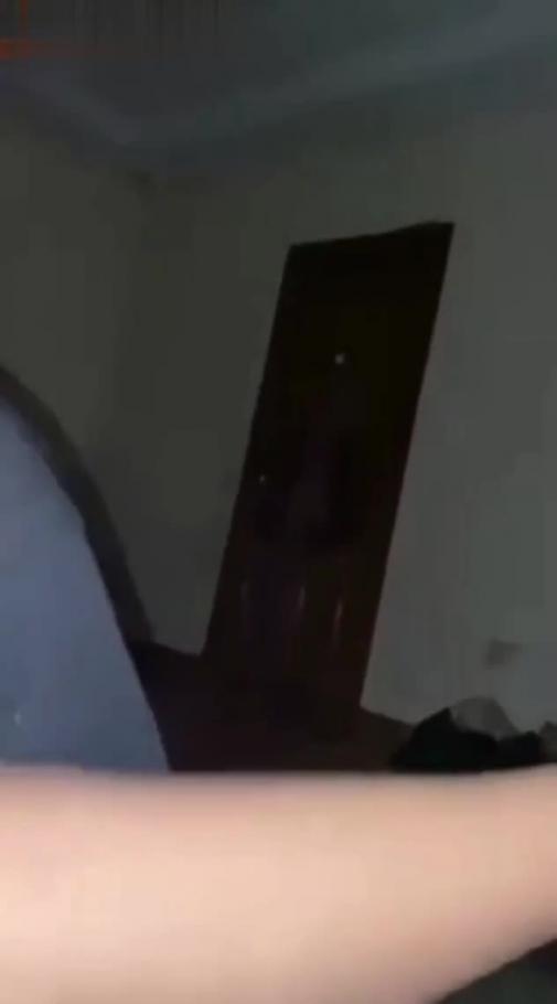 稀缺资源 一群小男孩强奸爆操大姐姐,场面太刺激了 预览截图 8