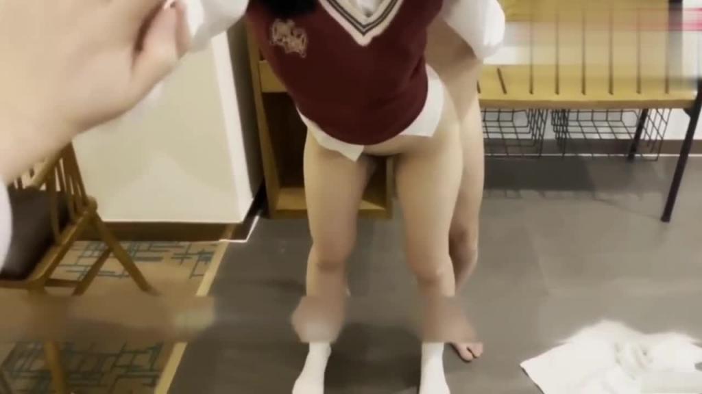 商场纯情母狗 预览截图 3