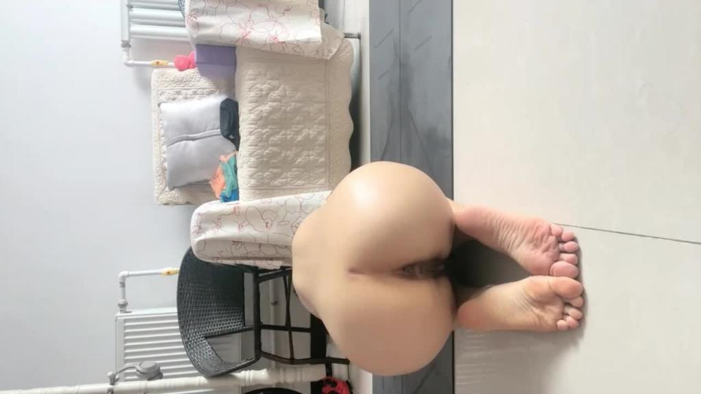 【首次露脸】网红[永嘉]真实瑜伽教练裸体展示高难度2/2 预览截图 1
