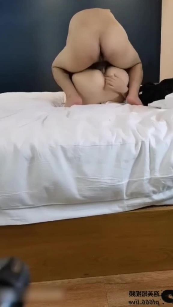 开房草丈母娘,守寡多年的熟女太饥渴了 预览截图 4
