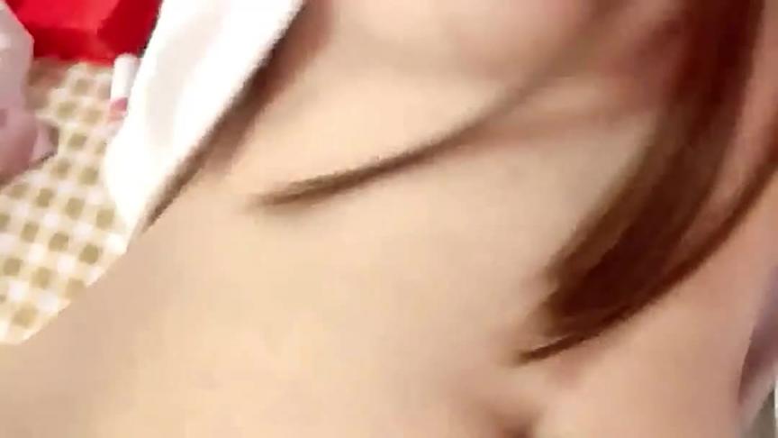 童颜巨乳跳蛋自慰掰穴高清特写 预览截图 9