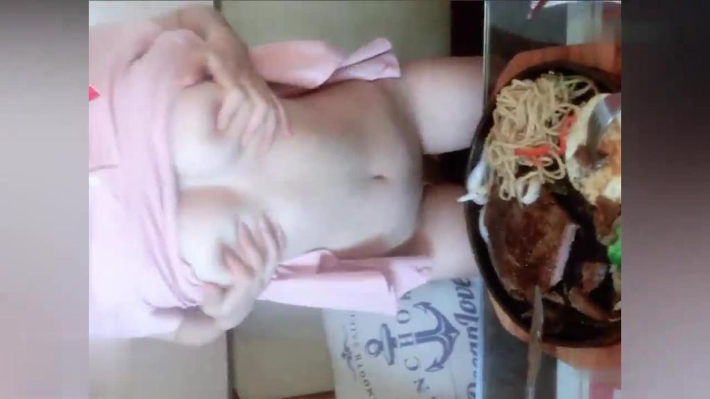 【家有淫妻】极品美腿白虎人妻“木木兮”户外露出放尿被操 预览截图 5