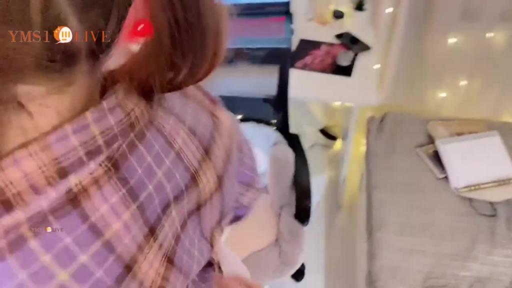 【纯欲嫩妹】清纯脸高颜值JK制服反差嫩妹 含住鸡巴舍不得松口 后入嫩穴臀浪极度诱惑 预览截图 5