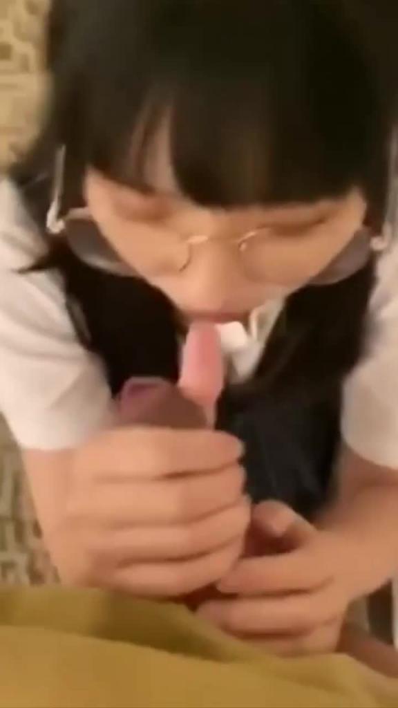 【母狗走廊开吃】 预览截图 3