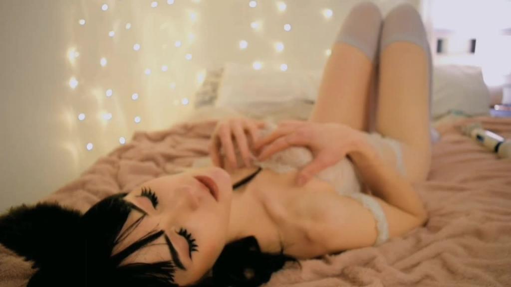颜值满分的极品少女Frankiebunnie - 23 预览截图 1