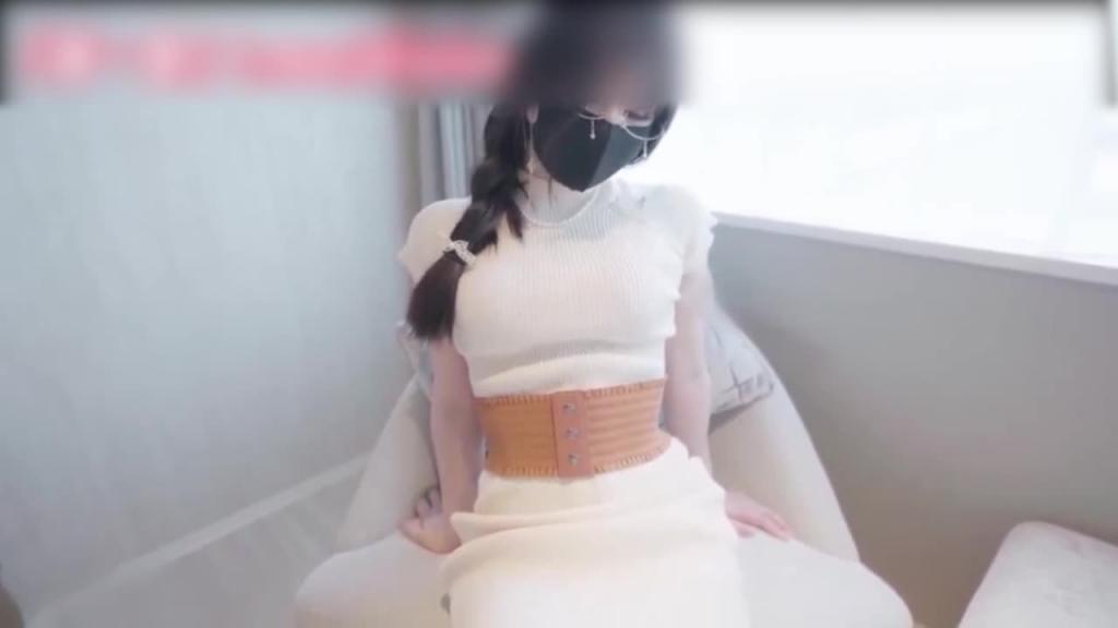 真实家庭乱伦 后妈被儿子用大鸡巴勐烈后入 预览截图 2