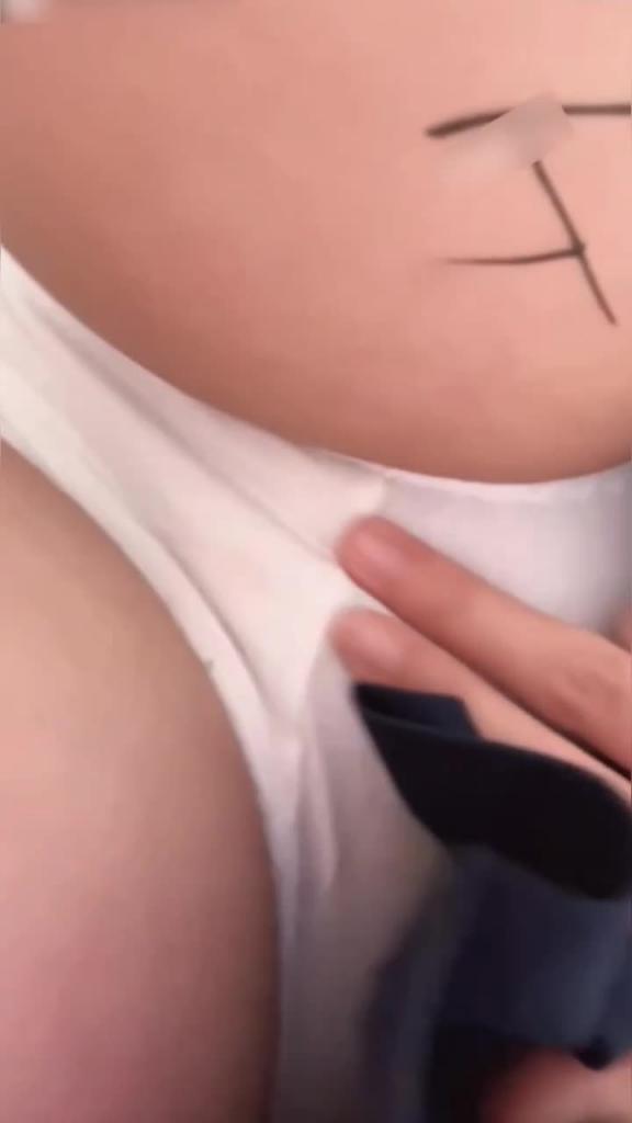 可爱萝莉网红美少女韵酱露脸定制自慰喷水与金主啪啪调教 预览截图 11