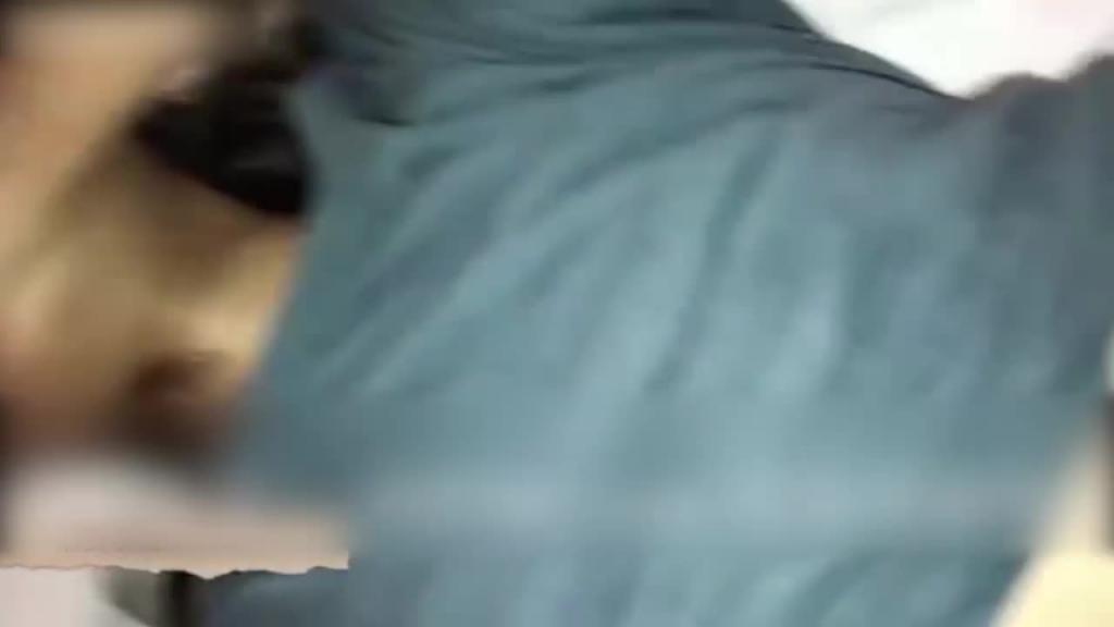 真实破处实录 小穴真的很紧床单都红了 预览截图 5