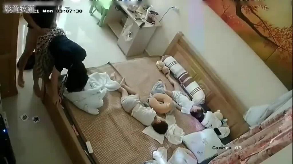 【年终勐料】男子睡梦中被老婆强上!被榨干起不来了! 预览截图 8