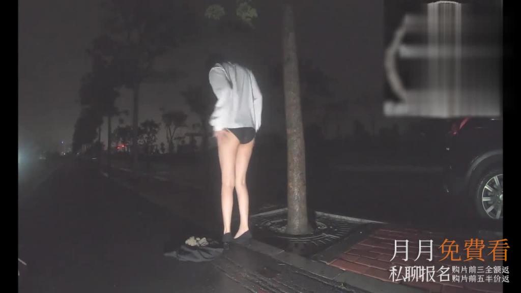 [裸体少女]户外肛门被锁求陌生人“援”爱 预览截图 1