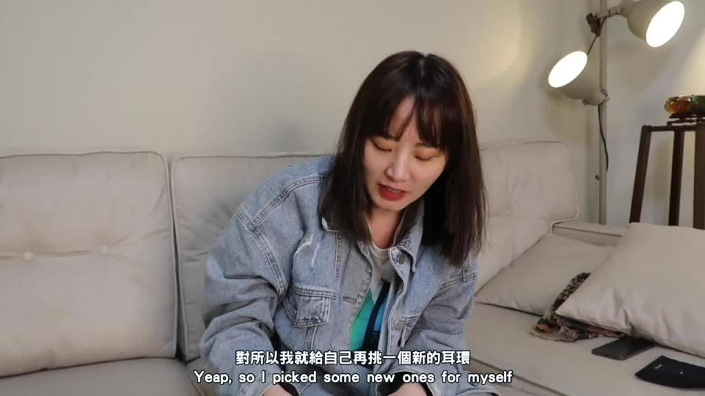 Vlog｜两个女生的生活｜去卖场会不会按照清单购买｜不知道今天换谁犯雷了？｜ft. Ana luisa｜兔女狼 预览截图 1