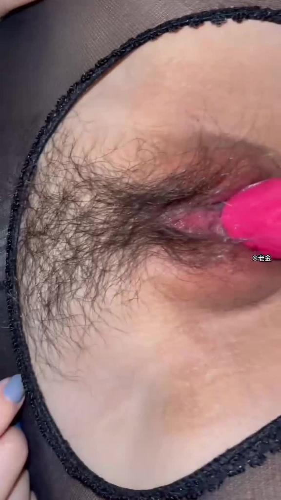 可盐可甜极品反差婊大奶馒头逼武汉大学校花，各种反差，体验极致快乐，小母狗叫爸爸。 预览截图 8