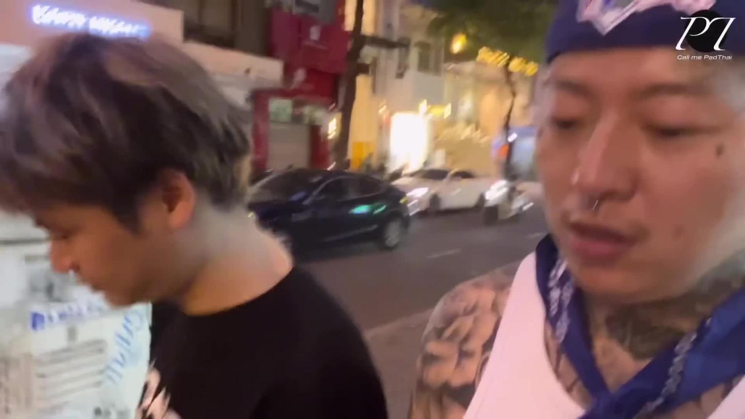 【越南胡志明】(EN Sub)快看！不然就被删了！[奥黛店]究竟是怎么样的？ 预览截图 12