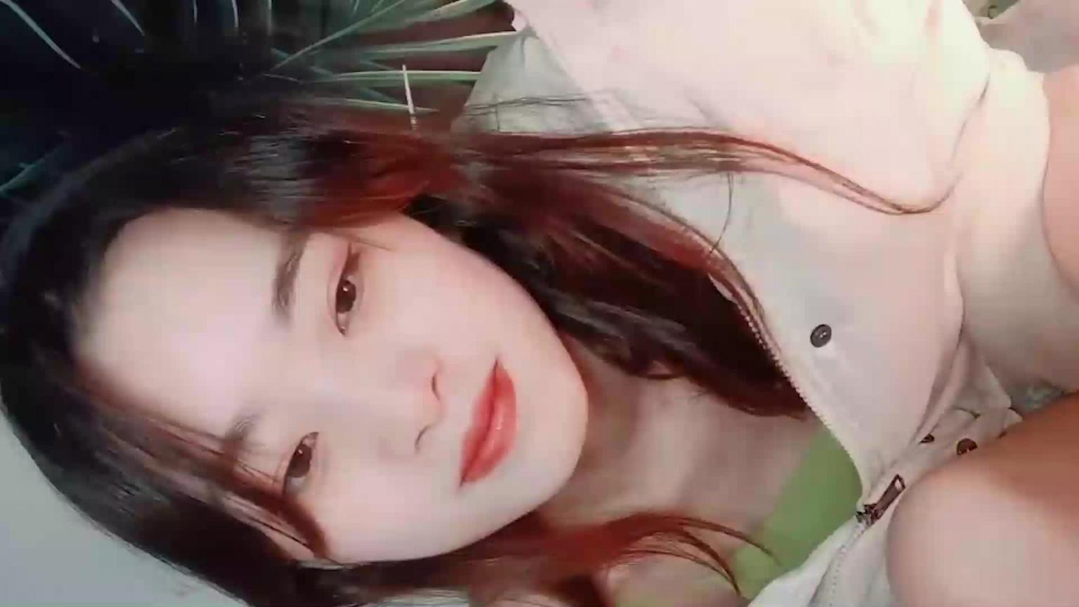 纯欲天花板白虎女神【可儿可儿】续 跳蛋自慰诱惑 预览截图 6