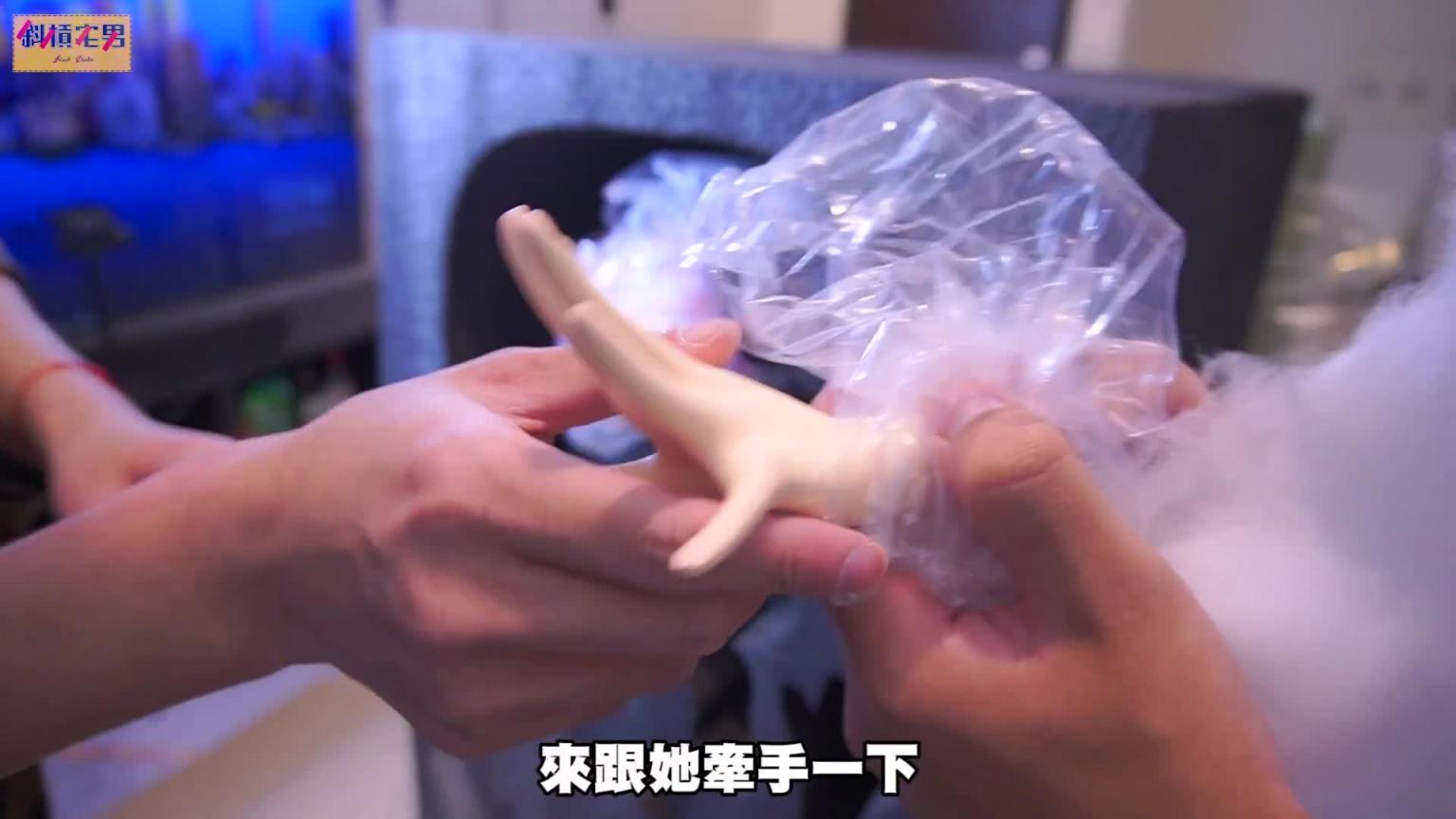开箱1:1比例可爆衣祢豆子GK!|【斜杠宅男】 预览截图 3