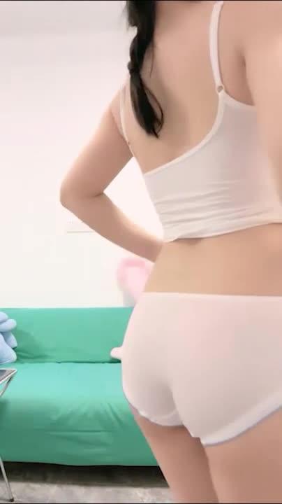 【soul随机勾搭】绝美小妹调戏陌生人打飞机，外表甜美骚的很 预览截图 5