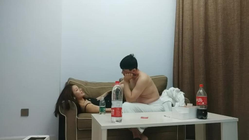 专业良家收割机,人妻猎手,【爱情故事】,约炮奔现,爱偷情的漂亮小少妇,喜欢这种刺激的感觉,嗷嗷叫得震天响好刺激啊 预览截图 4