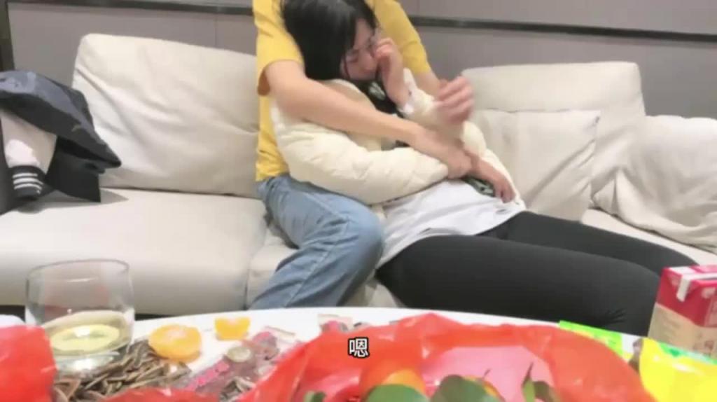 灌醉美乳老师半推半就被操了 预览截图 1