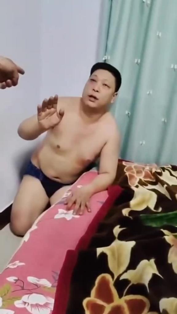 夜晚突击捉奸操女的偷情还反抗 预览截图 6