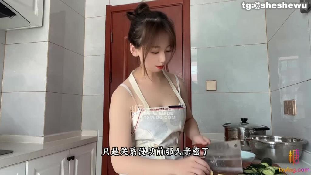 【小桃酱】_兄妹乱伦_哥哥快把精液射进来,中出内射极品骚穴 预览截图 1