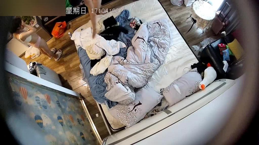 《监控破解》极品传媒大学大奶女神,跟男友啪啪,多姿势多角度 预览截图 12