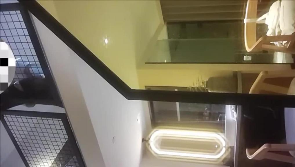 姐姐在一起的第一场疯狂性爱操遍整个房间 预览截图 7