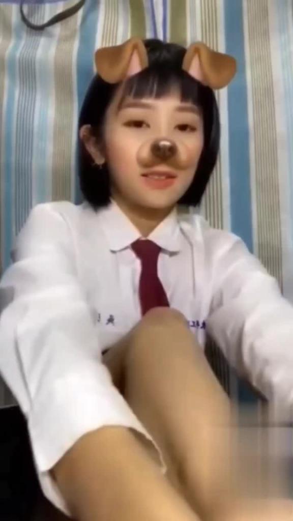 校园泄密职校学生妹少女涵涵私拍露脸自慰自拍反差 预览截图 3