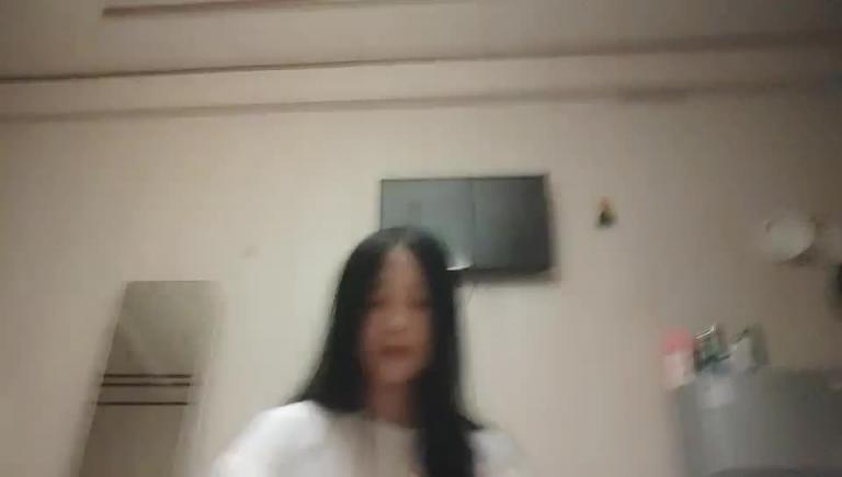 【约炮小萝莉】约处女小妹妹一碗麻辣烫成功拿下,小妹妹长得可清纯了 预览截图 12