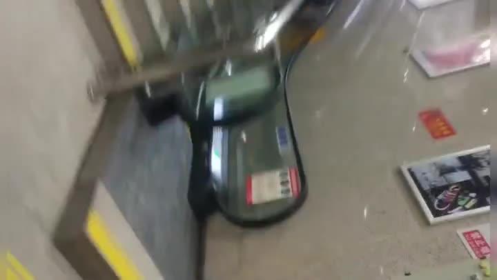 火爆【大合集】遛鸟街射,好看又刺激 预览截图 10