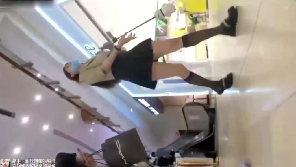 稀缺资源、2022年精选抄底合集，气质女神极品，更有丁字裤的迷人 预览截图 8