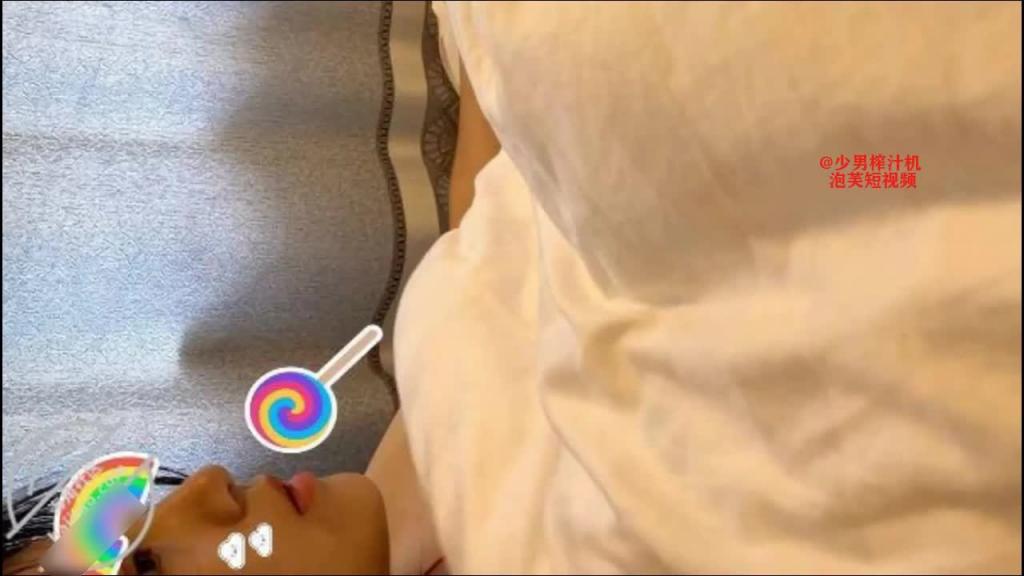 【家庭乱伦】老婆怀孕了!把已经离异还有几分姿色的岳母和小姨子拿下 预览截图 8