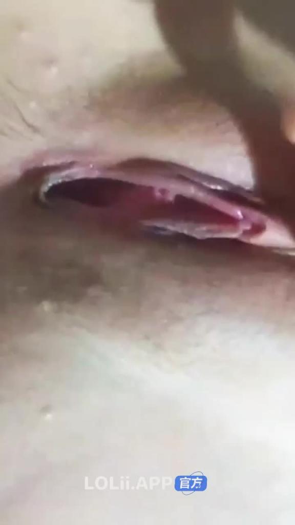 【高中】粉嫩大奶高中学妹 清纯的样子真看不出来这么骚了,这粉嫩的直让人流口水! 预览截图 7
