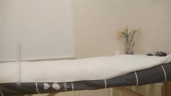 【真实女子SPA】巨乳贵妇财大气粗，花钱享受还要帮大哥舔屌 预览截图 9