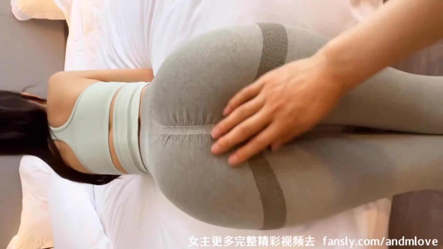 抖音网红小骚逼从健身房出来就上门服务了,最后骚逼被射满了精液!中国国产微剧情- andmlove 预览截图 1