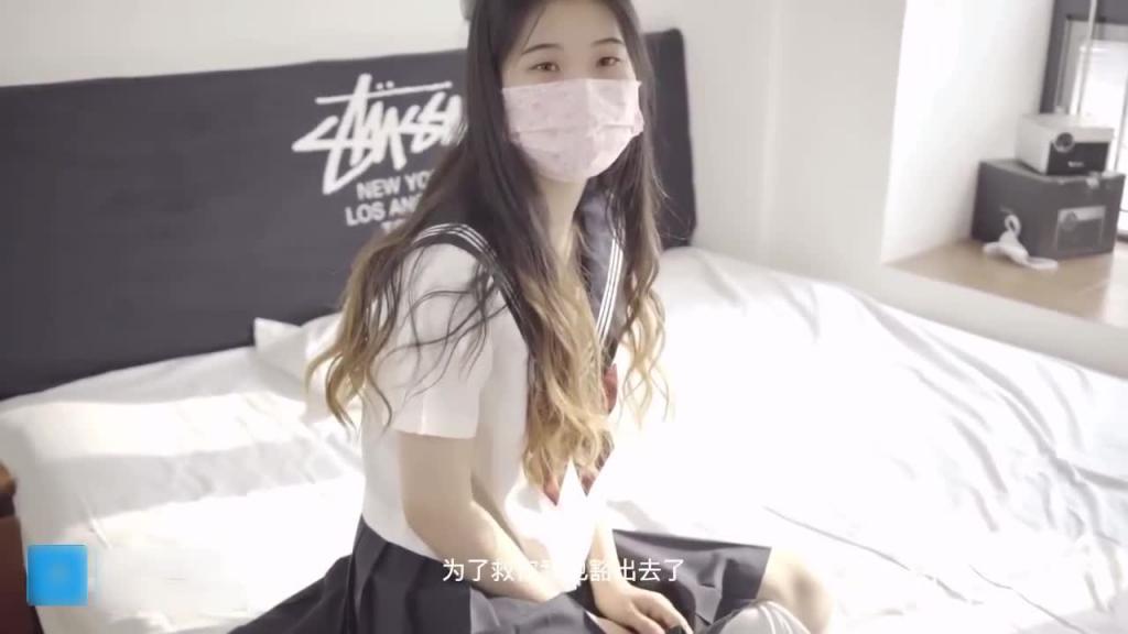 【网红女神】JK长筒白袜粉嫩无毛小嫩逼小七软同学我的妹妹真的超可爱 预览截图 2