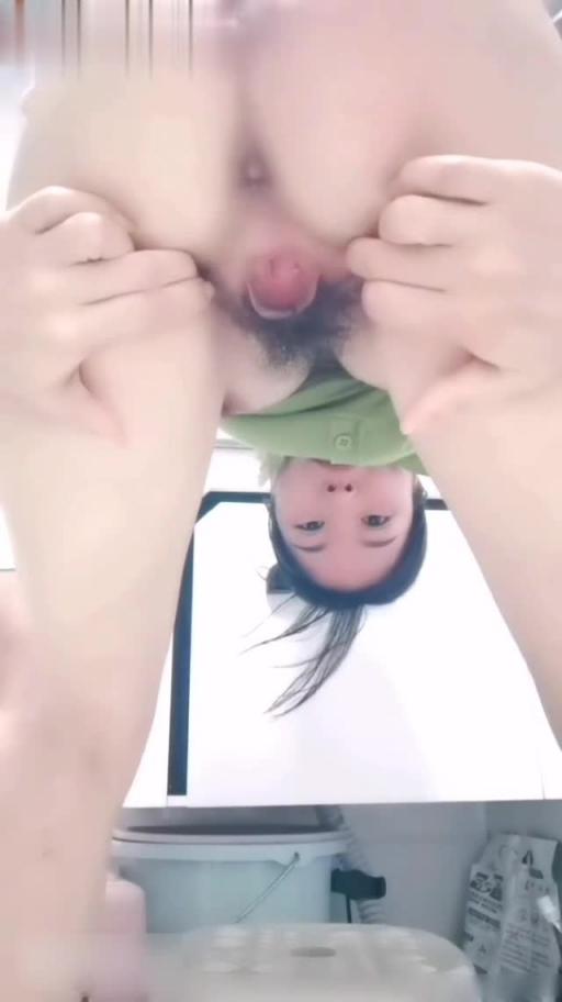【全网最骚母亲】当着孩子面和情人掰穴裸聊自慰喷水 预览截图 7