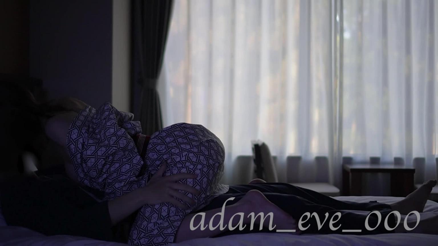 在温泉旅馆穿着浴衣和大胸日本美女做爱。- adam_eve_000 预览截图 1