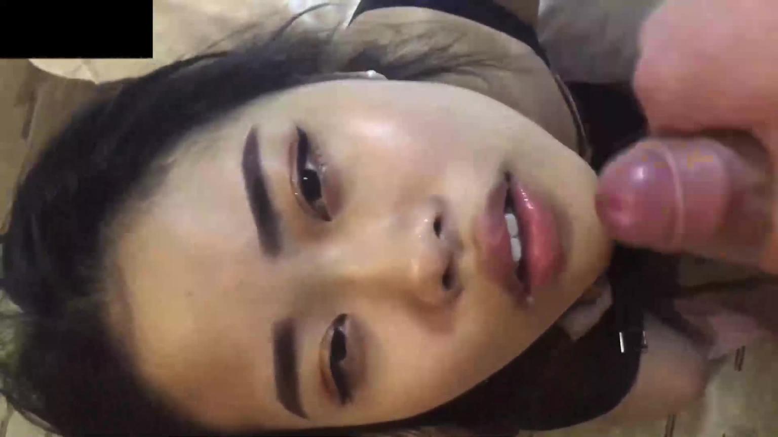 【万人求-百分百口爆颜射高清合集】近20个反差骚骚逼，主动让你颜射 预览截图 12