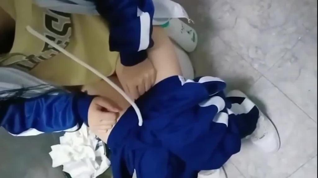 【破处高中女】从搭讪到内射一镜到底 预览截图 4