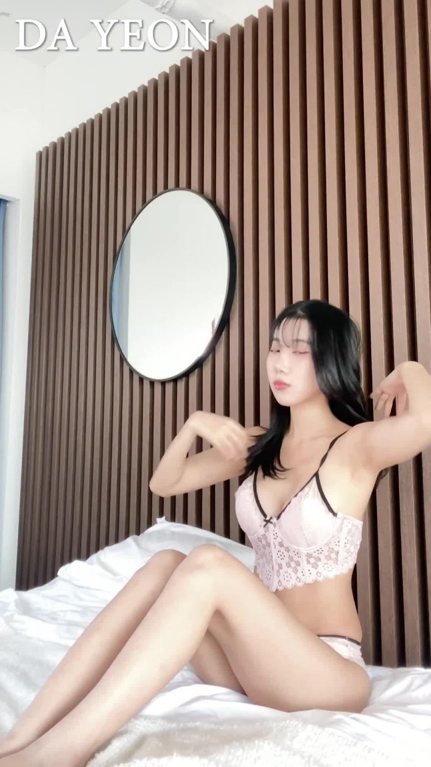 粉色蕾丝,同时展现可爱和性感的多妍模特迎接年末的Underware Lookbook拍摄现场lovely underwear outfit❤ 预览截图 7