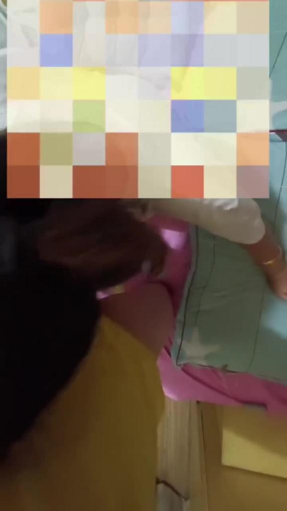 《绝对真实》乱伦妈妈计划67——虚惊一场后妈妈彻底沦陷,初试菊花本贴 预览截图 5