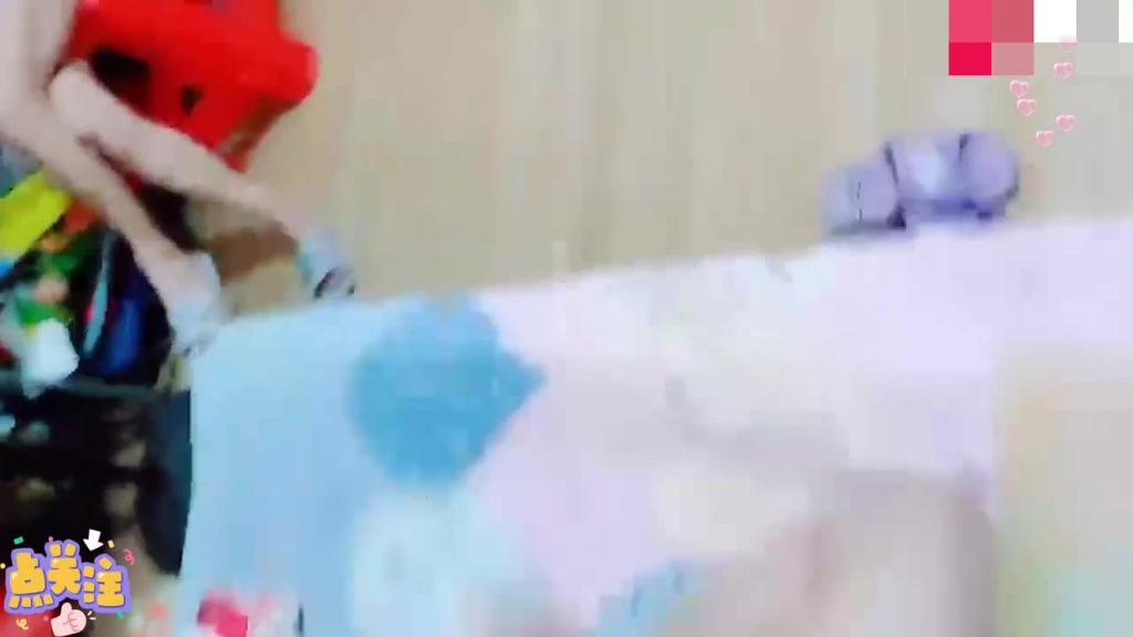最新东北乱伦一家人 预览截图 3