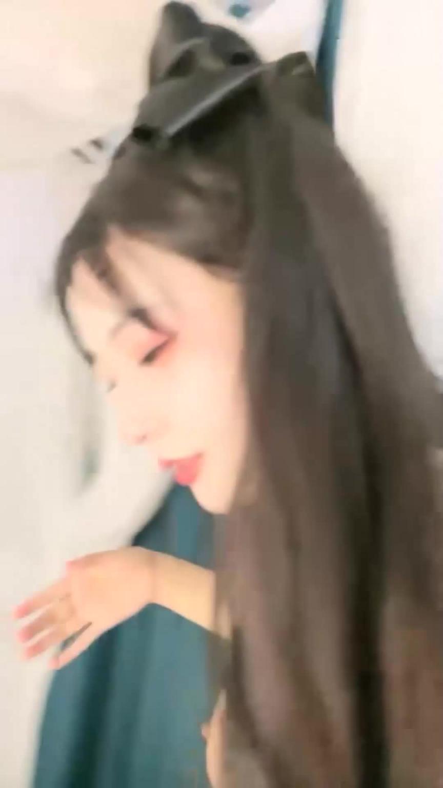 【万人求_白虎骚母狗勾引路人操逼】长相一般但是真的骚，极品炮架子 预览截图 10