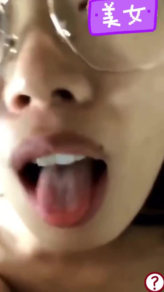 最强反差之我无意间看到女友之前的视频要不要分手 预览截图 11