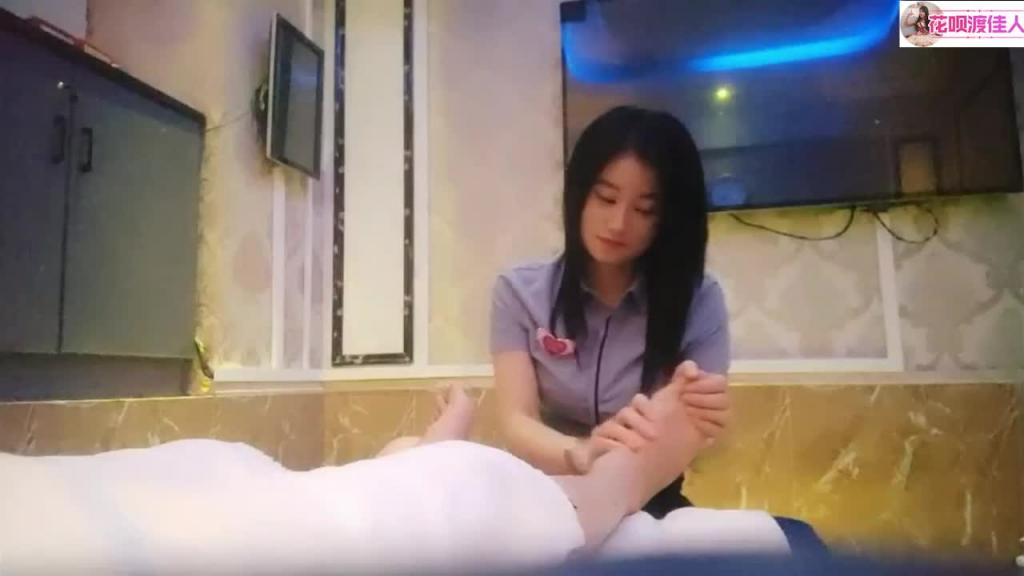 【勾搭良家技师】 浴足会所勾引良家少妇技师重金诱惑宾馆开房,尽情爆操美人妻 预览截图 2