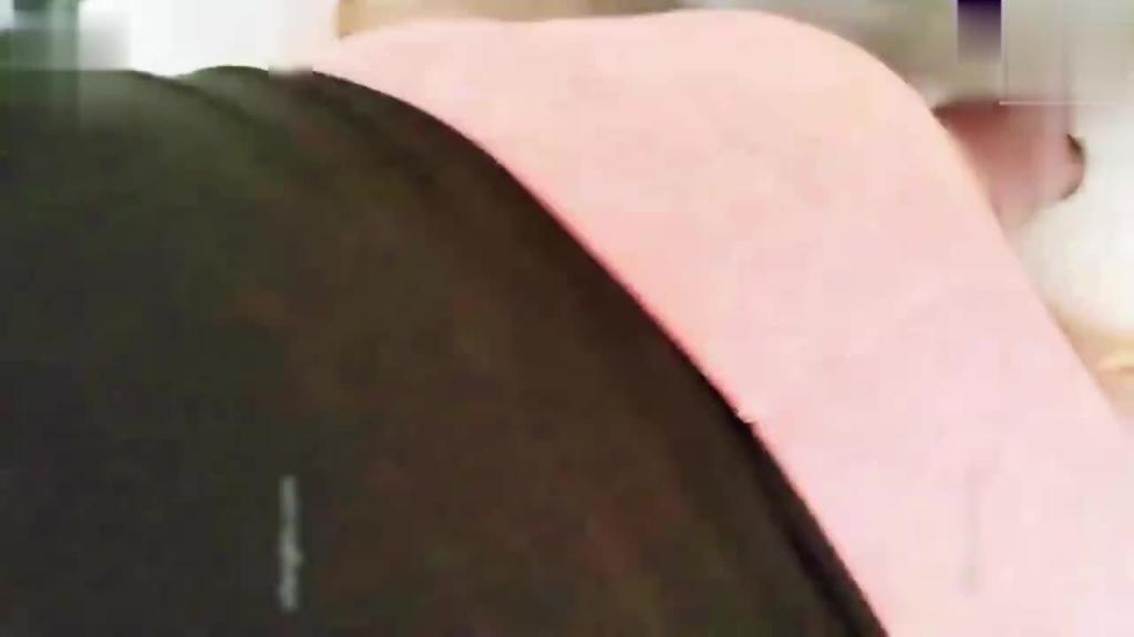 【真实亲大嫂乱伦】一步步把性感家乳亲嫂子勾引到手,厨房后入狂插 预览截图 3
