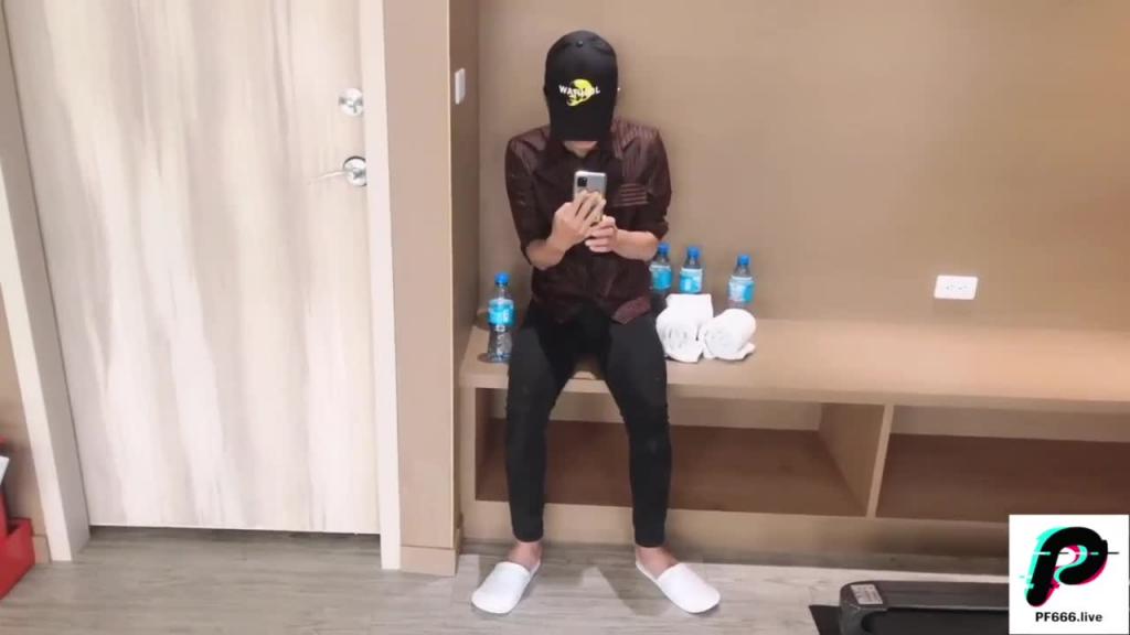 偷拍Daisybaby在健身房把她干到高潮 - Daisybaby 预览截图 2