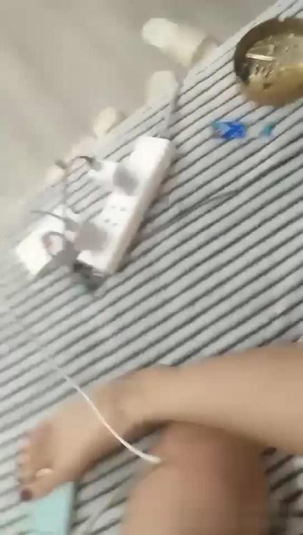 [超劲爆]忽悠妹子尝尝精液什么味_射小姐姐满脚 预览截图 1